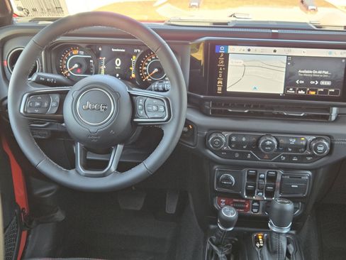 New 2026 Jeep Wrangler Unlimited Rubicon AWD/4WD image 34