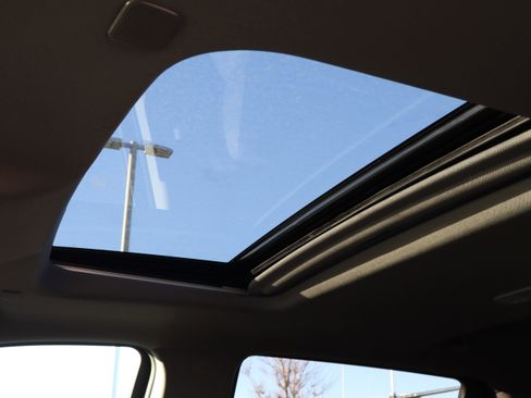 New 2026 GMC Sierra 1500 SLT image 20