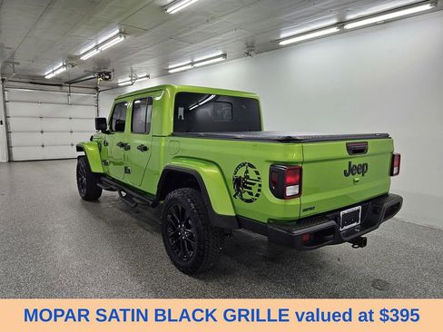 Used 2025 Jeep Gladiator Sport AWD/4WD image 7