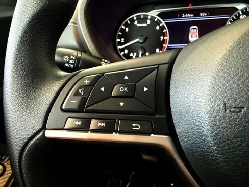 New 2025 Nissan Sentra SV w/ Trunk Package image 29