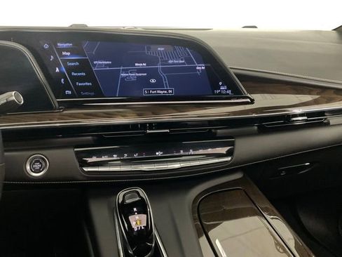 Certified 2024 Cadillac Escalade Sport Platinum w/ LPO, ONYX Package image 13