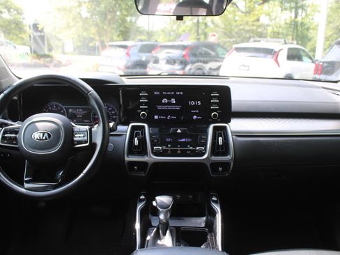 Used 2021 Kia Sorento S w/ Panoramic Sunroof Package FWD image 22