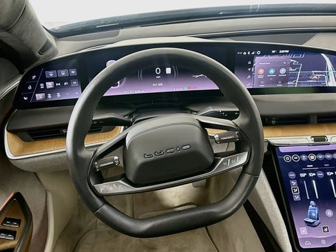 Used 2024 Lucid Air Touring AWD/4WD image 18