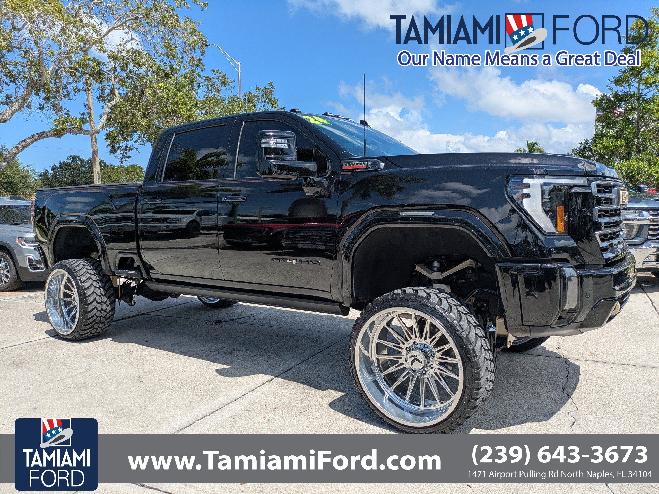Used 2024 GMC Sierra 2500 AT4 w/ AT4 Premium Plus Package AWD/4WD image 1