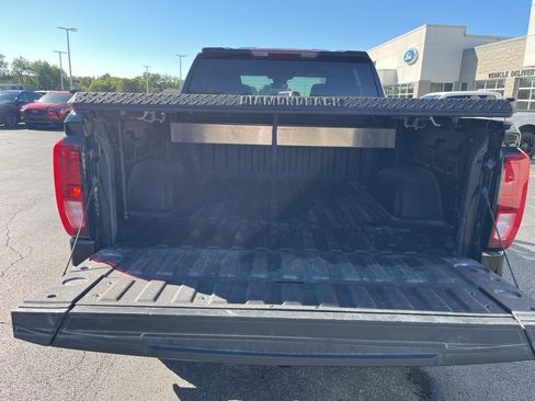 Used 2023 GMC Sierra 1500 Elevation image 14