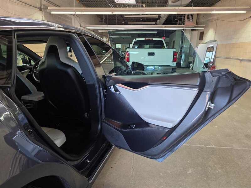 Used 2016 Tesla Model S 90D AWD/4WD image 22