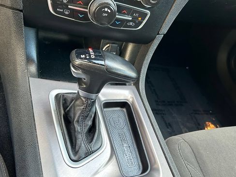 Used 2023 Dodge Charger SXT RWD image 20