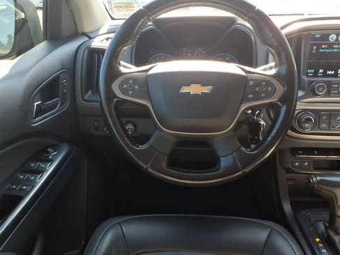 Used 2017 Chevrolet Colorado Z71 AWD/4WD image 8