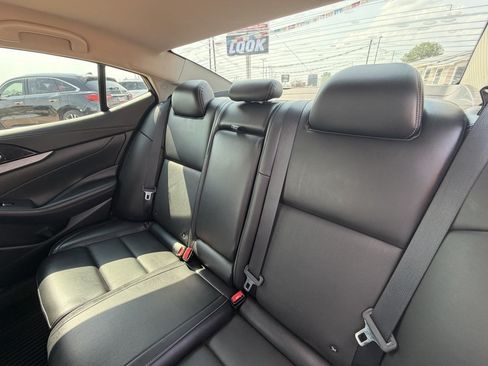Used 2017 Nissan Maxima 3.5 SV w/ Dynamic Package FWD image 18