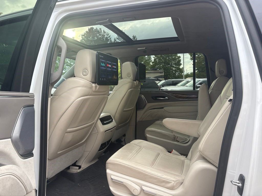 Certified 2024 Cadillac Escalade ESV Sport Platinum w/ LPO, ONYX Package AWD/4WD image 20
