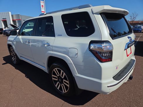 Used 2022 Toyota 4Runner Limited image 5