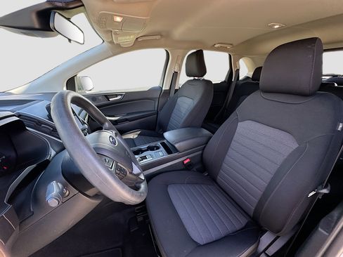 Certified 2024 Ford Edge SE image 19