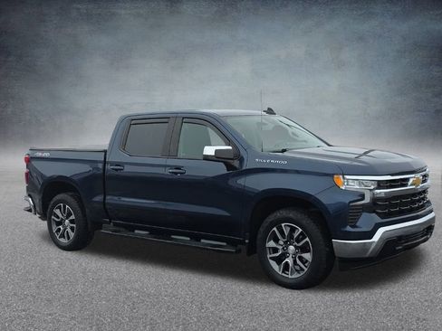 Used 2022 Chevrolet Silverado 1500 LT image 3