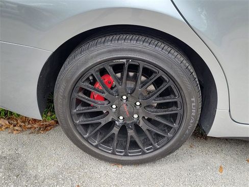 Used 2024 Toyota Camry SE image 5