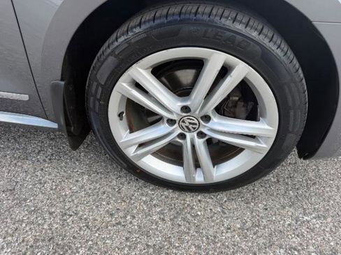 Used 2012 Volkswagen Passat TDI SEL Premium FWD image 14