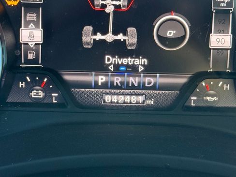 Used 2022 RAM 2500 Laramie w/ Night Edition AWD/4WD image 17
