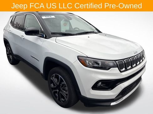 Certified 2022 Jeep Compass Limited image 2