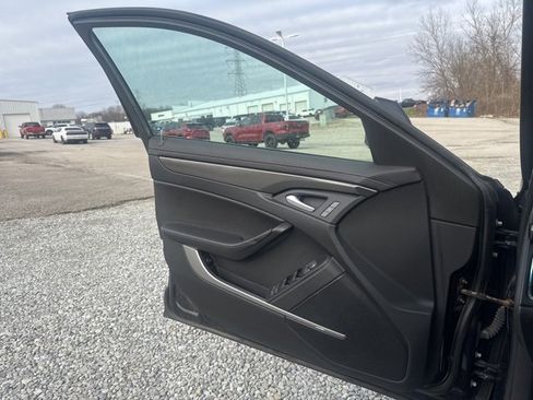 Used 2013 Cadillac CTS Luxury image 16