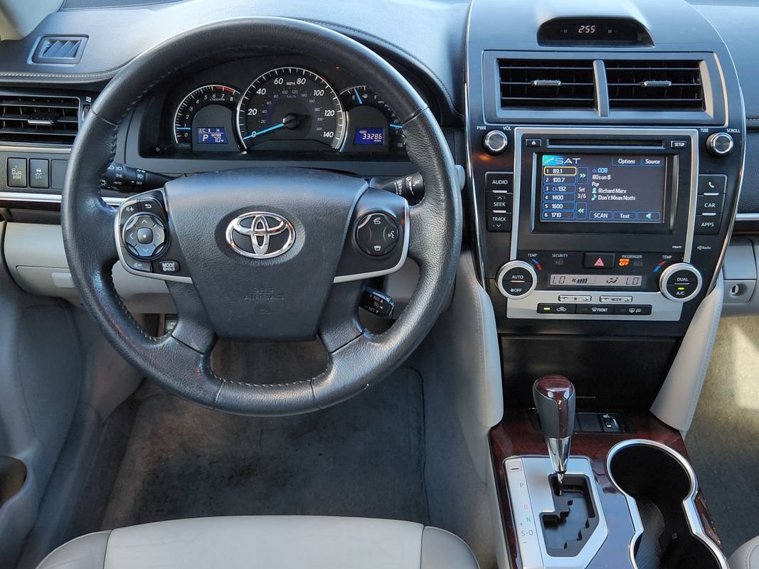 Used 2013 Toyota Camry XLE FWD image 31