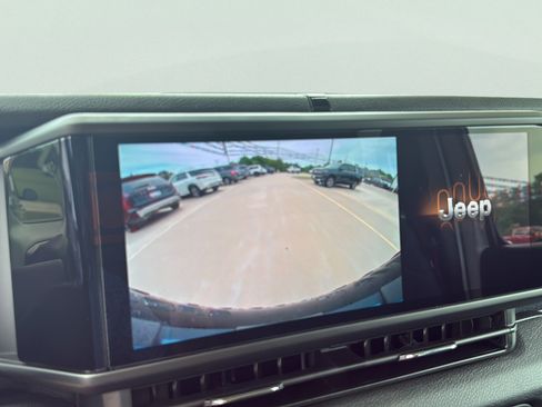 New 2026 Jeep Wrangler Unlimited Sport w/ Dual Top Group AWD/4WD image 23