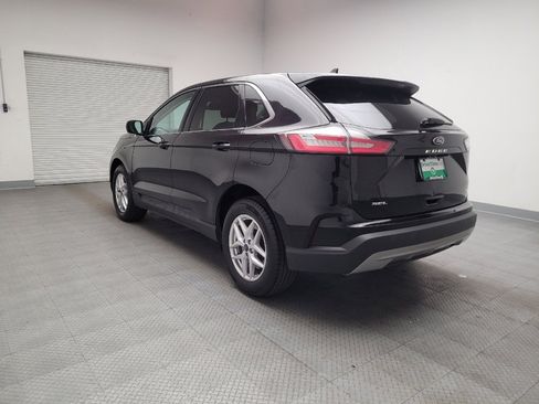 Used 2024 Ford Edge SEL image 5