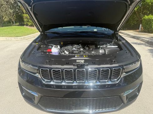 New 2025 Jeep Grand Cherokee Limited image 29