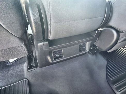 Used 2022 Chevrolet Silverado 1500 Custom w/ Safety Confidence Package image 20