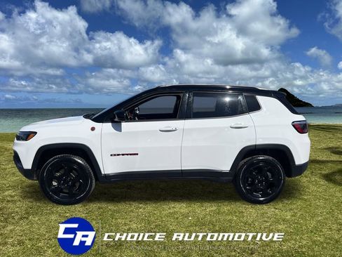 Used 2023 Jeep Compass Trailhawk image 5