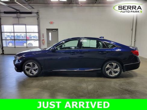 Used 2019 Honda Accord EX image 8
