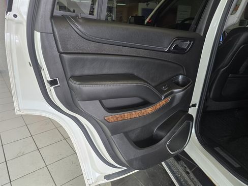Used 2015 Chevrolet Tahoe LTZ AWD/4WD image 11