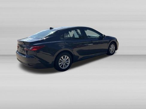 Used 2026 Toyota Camry LE FWD image 4