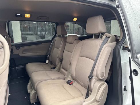 Used 2022 Honda Odyssey EX image 10