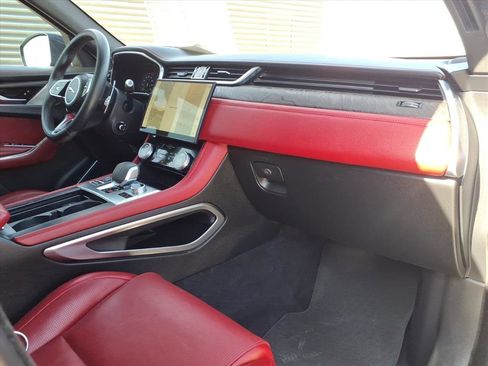 Used 2021 Jaguar F-PACE R-Dynamic S image 10