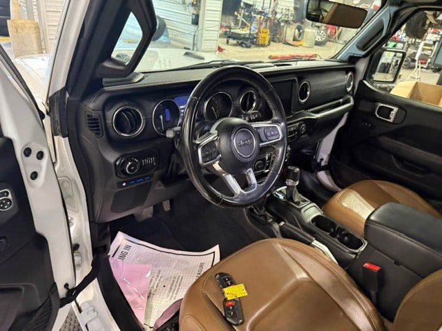 Used 2022 Jeep Wrangler Unlimited Sahara AWD/4WD image 43