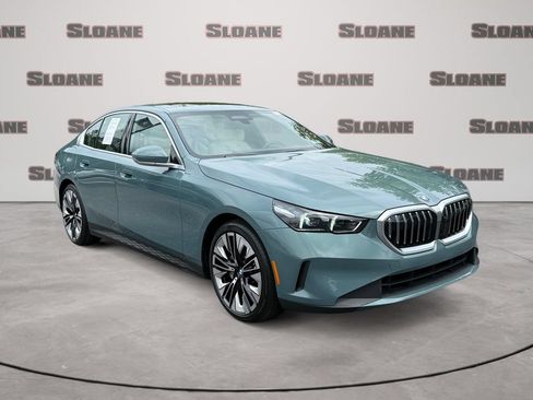 Used 2026 BMW 530i xDrive AWD/4WD image 7