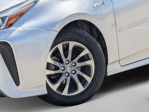 Used 2019 Toyota Prius Limited image 21
