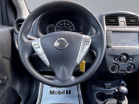 Used 2019 Nissan Versa S Plus FWD image 6