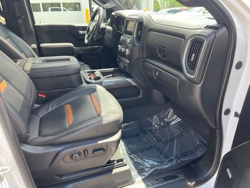 Used 2021 GMC Sierra 1500 AT4 w/ Technology Package AWD/4WD image 10