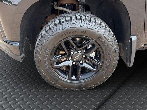 Used 2020 Chevrolet Silverado 1500 LT Trail Boss AWD/4WD image 10