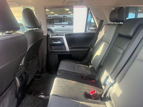 Used 2017 Toyota 4Runner SR5 Premium w/ Four Season Floor Mat Package AWD/4WD image 12