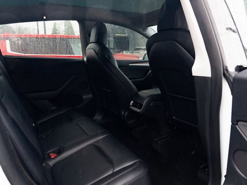 Used 2023 Tesla Model Y Long Range image 20