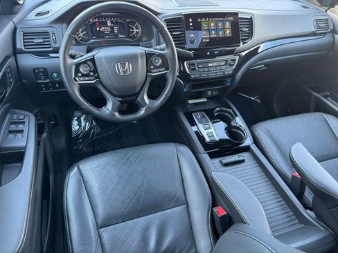 Used 2022 Honda Passport Elite image 11