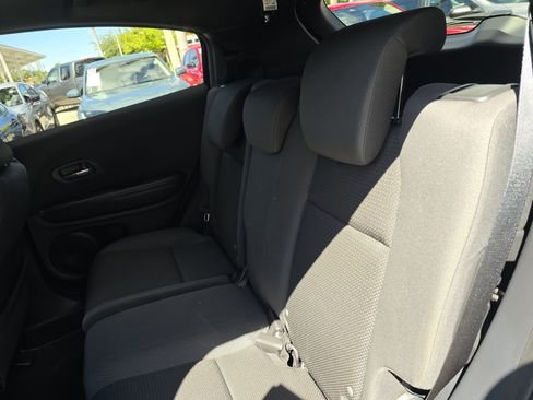 Certified 2022 Honda HR-V Sport image 10