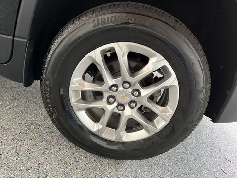 Used 2020 Chevrolet Traverse LT AWD/4WD image 38