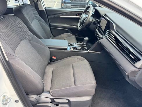Used 2025 Toyota Camry LE FWD image 20