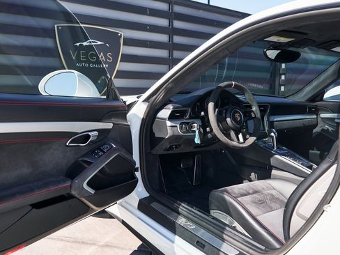 Used 2014 Porsche 911 GT3 image 25