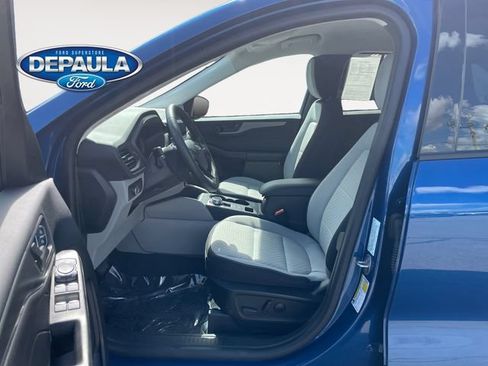 Used 2023 Ford Escape Active w/ Tech Pack #1 AWD/4WD image 11