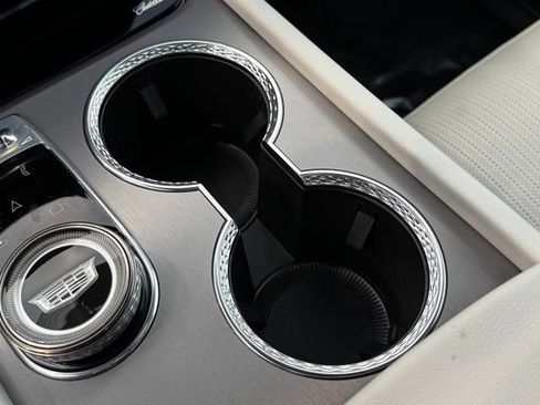 New 2026 Cadillac Vistiq Luxury AWD/4WD image 18