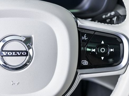 Certified 2023 Volvo XC60 B5 Plus w/ Climate Package image 12