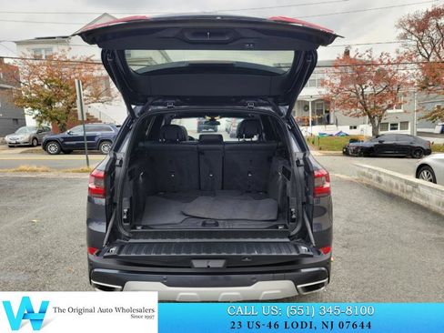 Used 2021 BMW X5 xDrive40i w/ Convenience Package image 16